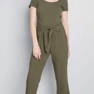 ModCloth Hunter Green Jumpsuit Size L runs small like size 0